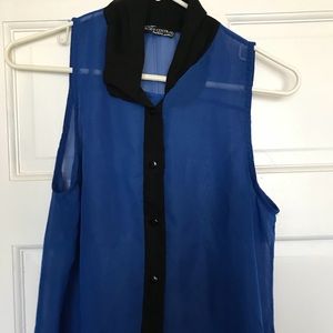 Sleeveless high-low shirt